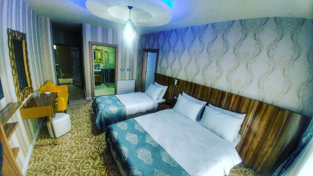 Crystall Hotel Ван Екстериор снимка